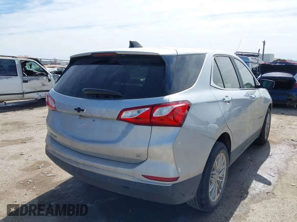2021 Chevrolet Equinox LT with VIN 3GNAXKEV2ML344025, listed as a IAAI auction lot 41667714 with 80,122 mi miles. Bid and sale history available at carsss.com. Image 4.