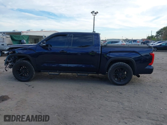 2022 Toyota Tundra 2WD SR5 with VIN 5TFLA5AB3NX009183, listed as a IAAI auction lot 41029101 with 104,806 mi miles. Bid and sale history available at carsss.com. Image 14.
