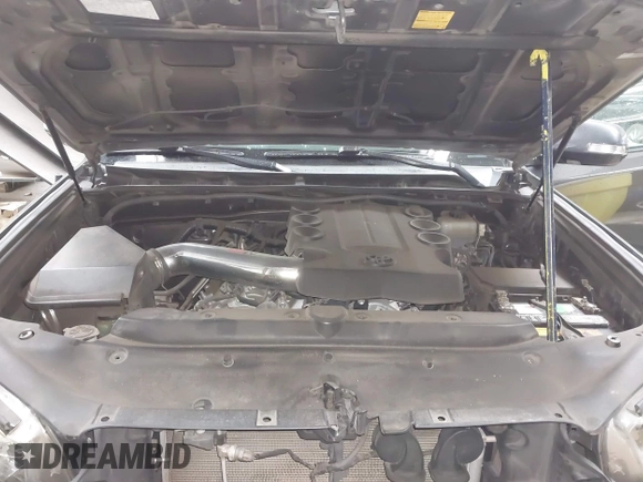 2011 Toyota 4Runner SR5 with VIN JTEZU5JR7B5017417, listed as a IAAI auction lot 41765420 with 165,714 mi miles and . Bid and sale history available at DreamBid. Image 10.