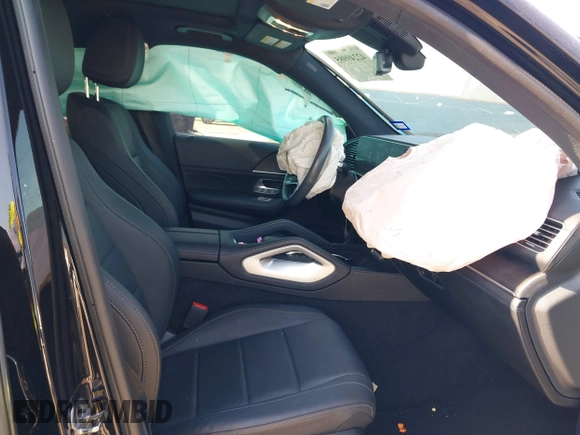 2024 Mercedes-Benz GLE 450 с VIN 4JGFB5KB4RB124009, выставлен на аукционе IAAI как лот 42249985 с пробегом 29 817 миль миль и . История ставок и продаж доступна на DreamBid. Изображение 5.
