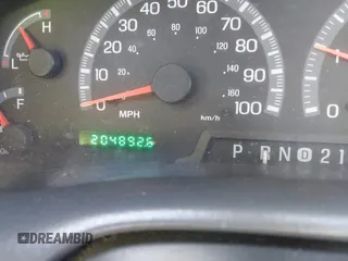 2001 Ford Expedition XLT with VIN 1FMRU15W51LB26235, listed as a IAAI auction lot 42618094 with 204,892 mi miles and . Bid and sale history available at DreamBid. Image 7.