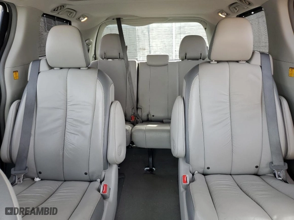 2012 Toyota Sienna XLE AAS with VIN 5TDYK3DC6CS229352, listed as a Copart auction lot 48439875 with 189,944 mi miles and Salvage Title. Bid and sale history available at carsss.com. Image 10.