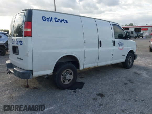 2006 Chevrolet Express Cargo Van with VIN 1GCGG25V161167660, listed as a IAAI auction lot 41902910 with 294,970 mi miles. Bid and sale history available at carsss.com. Image 4.