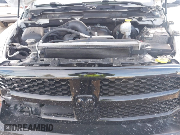 2018 Ram 1500 Express z VIN 1C6RR7FT0JS232912, wystawiony jako IAAI lot #41876834 z przebiegiem 137 642 mil mil oraz . Historia ofert i sprzedaży dostępna na DreamBid. Obrazek 10.