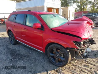 2018 Dodge Journey Crossroad z VIN 3C4PDCGG0JT500834, wystawiony jako IAAI lot #40524111 z przebiegiem 107 888 mil mil oraz . Historia ofert i sprzedaży dostępna na DreamBid. Obrazek 1.