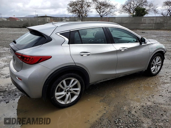 2018 Infiniti QX30 Premium with VIN SJKCH5CP0JA048053, listed as a Copart auction lot 48202385 with 90,578 mi miles and Salvage title. Bid and sale history available at DreamBid. Image 3.