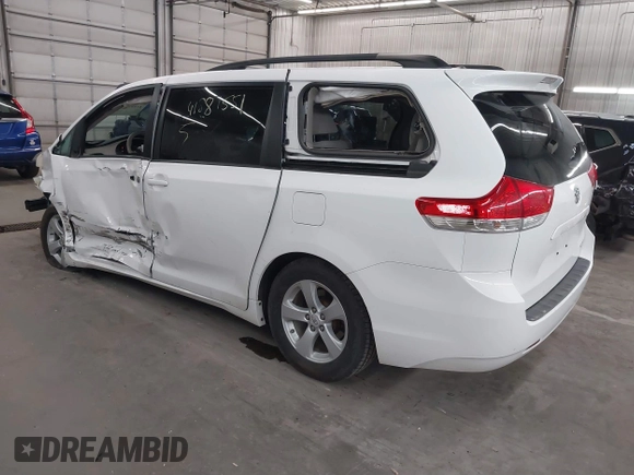 2011 Toyota Sienna LE AAS with VIN 5TDKK3DC6BS144970, listed as a IAAI auction lot 41881551 with 168,148 mi miles. Bid and sale history available at carsss.com. Image 3.