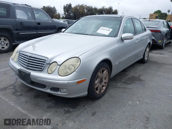 2005 Mercedes-Benz E-Class 3.2L with VIN WDBUF65J45A658795, listed as a IAAI auction lot 41923148 with 106,832 mi miles. Bid and sale history available at carsss.com. Image 2.