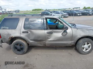 2005 Ford Explorer XLT z VIN 1FMZU73E45UA30741, wystawiony jako IAAI lot #42489994 z przebiegiem Nie podano mil oraz . Historia ofert i sprzedaży dostępna na DreamBid. Obrazek 12.