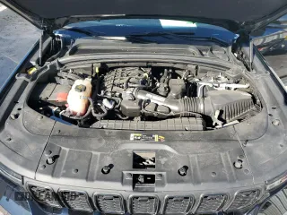 2023 Jeep Grand Cherokee Altitude with VIN 1C4RJGAG0PC647774, listed as a Copart auction lot 88018375 with 33,283 mi miles and Clean title. Bid and sale history available at DreamBid. Image 12.