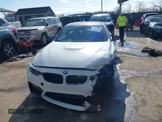 2018 BMW M4 z VIN WBS4Y9C56JAA92518, wystawiony jako IAAI lot #41887765 z przebiegiem 62 890 mil mil oraz . Historia ofert i sprzedaży dostępna na DreamBid. Obrazek 12.