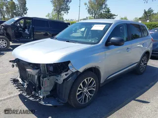 2017 Mitsubishi Outlander ES with VIN JA4AZ2A38HZ065761, listed as a IAAI auction lot 41979595 with 104,233 mi miles. Bid and sale history available at carsss.com. Image 18.