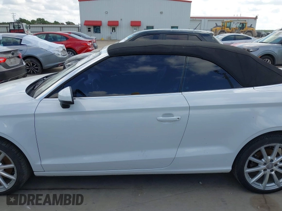 2015 Audi A3 1.8T Premium with VIN WAU6CLFF8F1121096, listed as a IAAI auction lot 42038667 with 178,994 mi miles. Bid and sale history available at carsss.com. Image 14.