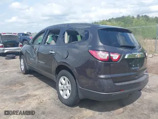 2015 Chevrolet Traverse LS with VIN 1GNKRFED1FJ276341, listed as a IAAI auction lot 41936899 with 139,340 mi miles. Bid and sale history available at carsss.com. Image 3.