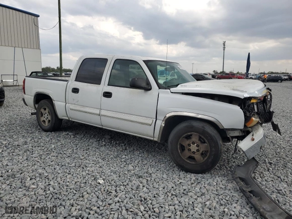 2006 Chevrolet Silverado 1500 LT2 with VIN 2GCEC13Z461264848, listed as a Copart auction lot 49963555 with 211,222 mi miles and Non Repairable. Bid and sale history available at carsss.com. Image 4.