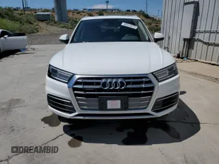 2018 Audi Q5 Premium with VIN WA1ANAFY2J2227182, listed as a Copart auction lot 60544075 with 33,851 mi miles and Salvage title. Bid and sale history available at DreamBid. Image 5.
