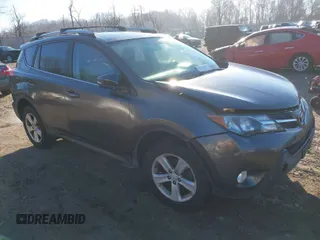 2014 Toyota RAV4 XLE with VIN 2T3RFREV0EW173776, listed as a IAAI auction lot 41644446 with 170,431 mi miles. Bid and sale history available at carsss.com. Image 1.