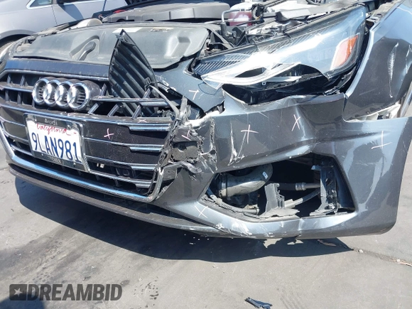 2020 Audi A4 Premium z VIN WAUGMAF46LN004092, wystawiony jako IAAI lot #42078484 z przebiegiem 53 273 mil mil oraz . Historia ofert i sprzedaży dostępna na DreamBid. Obrazek 18.