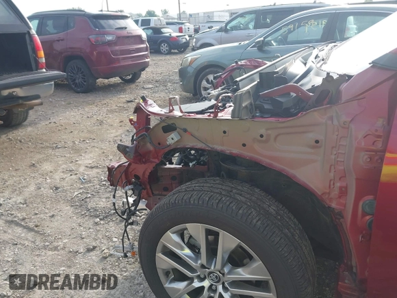 2021 Toyota RAV4 XLE Premium with VIN 2T3A1RFV6MW151550, listed as a IAAI auction lot 42764775 with 41,377 mi miles and . Bid and sale history available at DreamBid. Image 19.