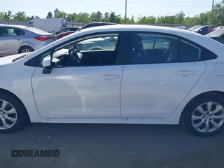 2025 Toyota Corolla LE z VIN 5YFB4MDE2SP274691, wystawiony jako IAAI lot #42017890 z przebiegiem 2 738 mil mil oraz . Historia ofert i sprzedaży dostępna na DreamBid. Obrazek 14.