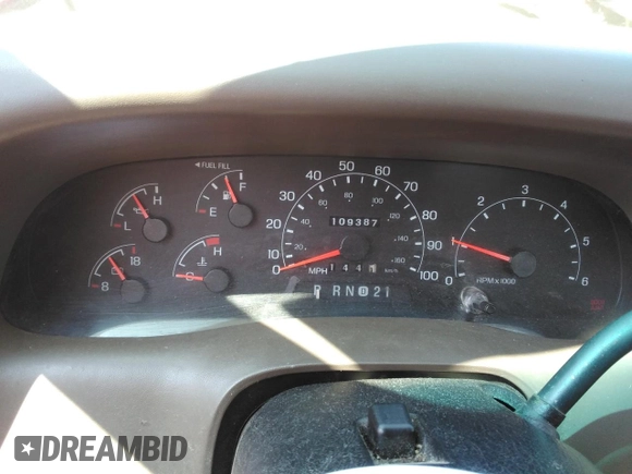 2001 Ford F-350 with VIN 3FTSF31S11MA04310, listed as a Copart auction lot 61232955 with 109,387 mi miles and Salvage title. Bid and sale history available at DreamBid. Image 9.