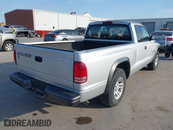 2002 Dodge Dakota with VIN 1B7GL12X62S538389, listed as a IAAI auction lot 41533809 with 159,576 mi miles and . Bid and sale history available at carsss.com. Image 4.