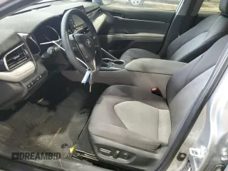 2023 Toyota Camry LE z VIN 4T1C11AK6PU082458, wystawiony jako Copart lot #56209395 z przebiegiem 38 806 mil mil oraz Szkoda całkowita • Salvage title. Historia ofert i sprzedaży dostępna na DreamBid. Obrazek 7.