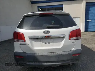 2013 Kia Sorento EX with VIN 5XYKUCA65DG409953, listed as a Copart auction lot 52755895 with 124,001 mi miles and Salvage Title. Bid and sale history available at carsss.com. Image 6.