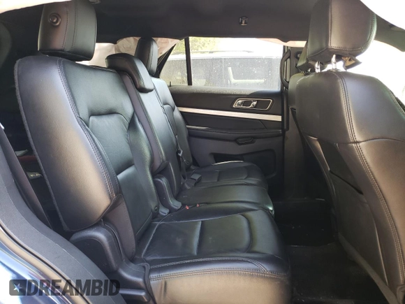 2017 Ford Explorer XLT z VIN 1FM5K8D86HGA19634, wystawiony jako Copart lot #53196185 z przebiegiem Nie podano mil oraz Szkoda całkowita • Salvage title. Historia ofert i sprzedaży dostępna na DreamBid. Obrazek 10.