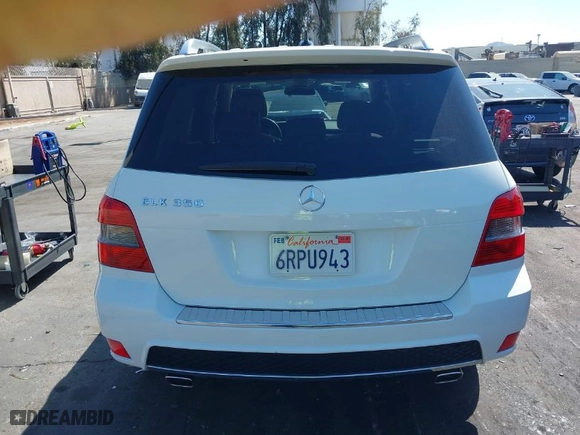 2012 Mercedes-Benz GLK-Class GLK 350 with VIN WDCGG5GB3CF830806, listed as a IAAI auction lot 41992892 with 83,248 mi miles. Bid and sale history available at carsss.com. Image 12.