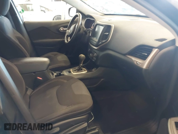 2015 Jeep Cherokee Latitude with VIN 1C4PJLCB9FW536767, listed as a IAAI auction lot 41380122 with 192,535 mi miles. Bid and sale history available at carsss.com. Image 5.