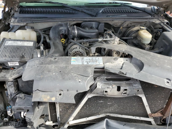 2006 Chevrolet Silverado 1500 LS with VIN 1GCEC19X86Z137517, listed as a Copart auction lot 82598584 with 170,142 mi miles and Salvage Title. Bid and sale history available at carsss.com. Image 11.