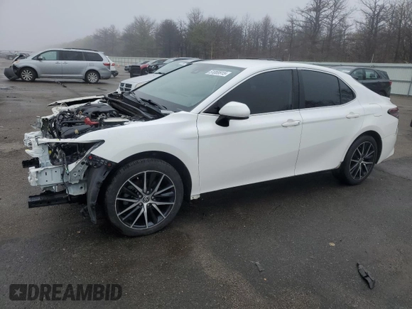 2021 Toyota Camry SE Nightshade with VIN 4T1G11AK9MU521584, listed as a Copart auction lot 51069915 with 114,252 mi miles and Salvage Title. Bid and sale history available at carsss.com. Image 1.
