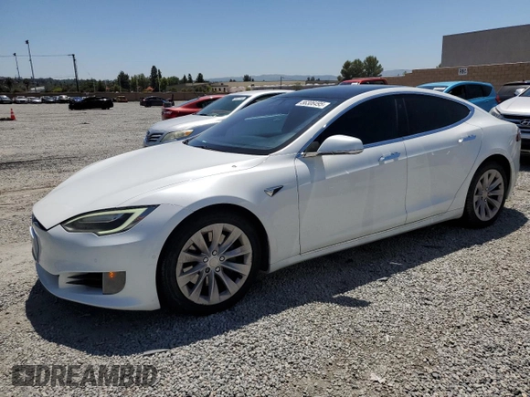 2017 Tesla Model S 100D z VIN 5YJSA1E28HF203141, wystawiony jako Copart lot #56306495 z przebiegiem 101 039 mil mil oraz Szkoda całkowita • Salvage title. Historia ofert i sprzedaży dostępna na DreamBid. Obrazek 1.