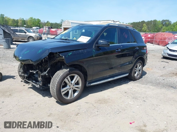 2014 Mercedes-Benz M ML 350 with VIN 4JGDA5JB7EA387106, listed as a IAAI auction lot 42062608 with 82,535 mi miles. Bid and sale history available at carsss.com. Image 17.