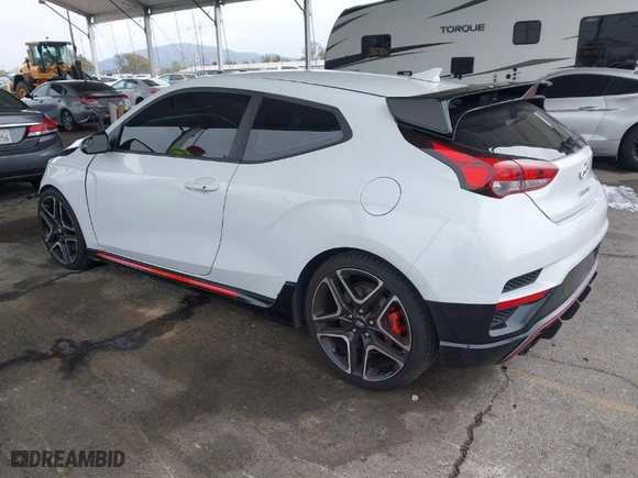 2020 Hyundai Veloster N with VIN KMHT36AH6LU008009, listed as a IAAI auction lot 41775605 with 84,029 mi miles. Bid and sale history available at carsss.com. Image 3.