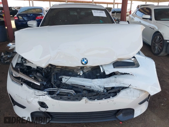2022 BMW 3 Series 330i с VIN 3MW5R1J01N8C47893, выставлен на аукционе IAAI как лот 42312006 с пробегом 25 430 миль миль и . История ставок и продаж доступна на DreamBid. Изображение 12.