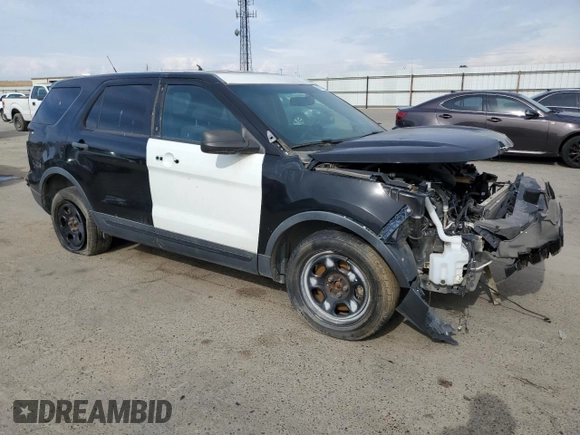 2015 Ford Utility Police Interceptor with VIN 1FM5K8AR1FGC52296, listed as a Copart auction lot 55185565 with 84,970 mi miles and Clean Title. Bid and sale history available at carsss.com. Image 4.