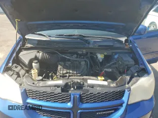 2011 Dodge Grand Caravan R/T with VIN 2D4RN7DG1BR757106, listed as a Copart auction lot 71277424 with Not Provided miles and Salvage Title. Bid and sale history available at DreamBid. Image 12.
