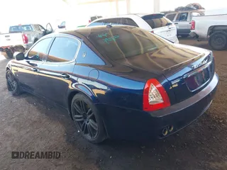 2010 Maserati Quattroporte z VIN ZAM39FKA0A0050132, wystawiony jako IAAI lot #42088375 z przebiegiem 76 631 mil mil oraz . Historia ofert i sprzedaży dostępna na DreamBid. Obrazek 3.