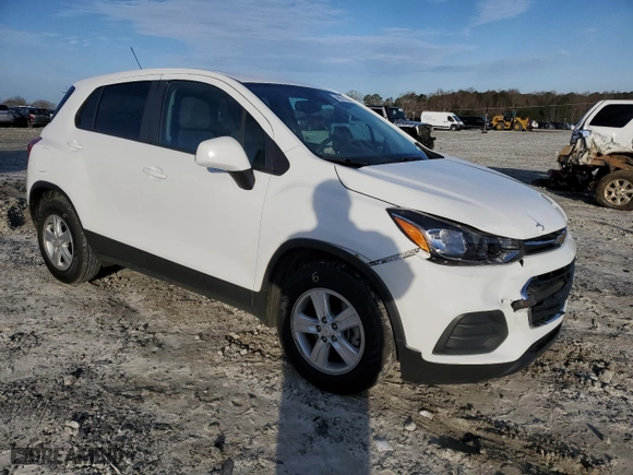 2021 Chevrolet Trax LS with VIN KL7CJKSB8MB304138, listed as a Copart auction lot 48217255 with 51,435 mi miles and Salvage Title. Bid and sale history available at carsss.com. Image 4.