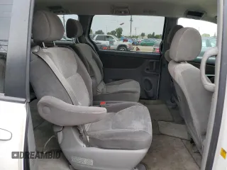 2008 Toyota Sienna CE with VIN 5TDZK23C58S209875, listed as a Copart auction lot 53186155 with 178,116 mi miles and Clean Title. Bid and sale history available at carsss.com. Image 11.