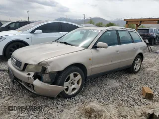 1998 Audi A4 с VIN WAUGD28D5WA239016, выставлен на аукционе Copart как лот 53981705 с пробегом 201 218 миль миль и Списание • Salvage title. История ставок и продаж доступна на DreamBid. Изображение 1.