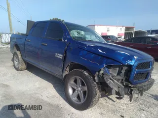2017 Ram 1500 Express z VIN 1C6RR7KGXHS667407, wystawiony jako IAAI lot #41937462 z przebiegiem 74 571 mil mil oraz . Historia ofert i sprzedaży dostępna na DreamBid. Obrazek 1.