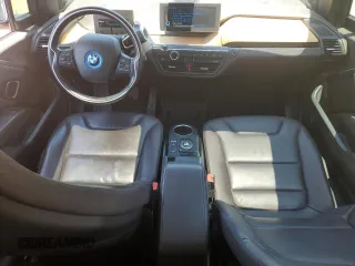 2017 BMW i3 with VIN WBY1Z8C38HV892218, listed as a Copart auction lot 59941365 with 38,313 mi miles and Salvage title. Bid and sale history available at DreamBid. Image 8.