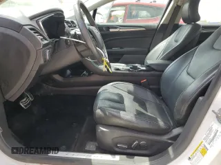 2016 Ford Fusion Titanium с VIN 3FA6P0K9XGR218027, выставлен на аукционе Copart как лот 54249925 с пробегом 111 682 миль миль и Списание • Salvage title. История ставок и продаж доступна на DreamBid. Изображение 7.