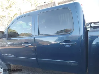 2007 Chevrolet Silverado 1500 LTZ with VIN 2GCEK13M471506806, listed as a IAAI auction lot 41578407 with 155,506 mi miles. Bid and sale history available at carsss.com. Image 14.