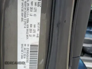2008 Chrysler 300 C Hemi z VIN 2C3KA63H28H287802, wystawiony jako Copart lot #55748875 z przebiegiem 218 568 mil mil oraz Nie do naprawy • Non repairable. Historia ofert i sprzedaży dostępna na DreamBid. Obrazek 13.