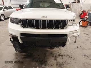 2024 Jeep Grand Cherokee Limited with VIN 1C4RJKBG1R8563129, listed as a IAAI auction lot 42289044 with 29,655 mi miles and . Bid and sale history available at DreamBid. Image 6.
