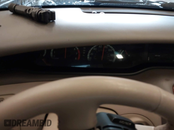 2000 Toyota Avalon XL with VIN 4T1BF28B9YU111753, listed as a IAAI auction lot 41243138 with 113,324 mi miles and . Bid and sale history available at DreamBid. Image 14.